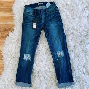 Pencil Skinny Mid-Rise Capris From Guess!